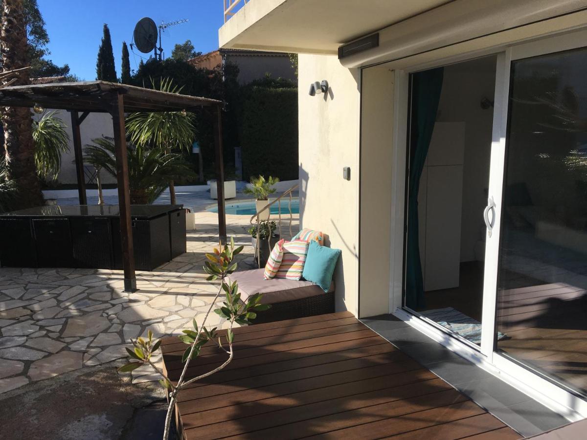 Saint-Raphaël Bed,Kitchen And Swimming Pool Villa Esterel מראה חיצוני תמונה